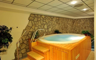 Sárvári Gyógy- és Wellnessfürdő